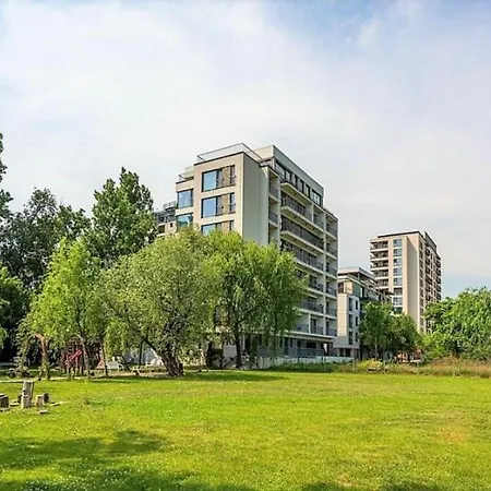 Апартаменти Fantastic View - Northside Park Бухарест