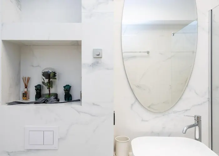 Fantastic View - Northside Park Бухарест